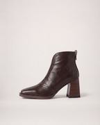 Dark Brown women’s boot in an outer three-quarter view