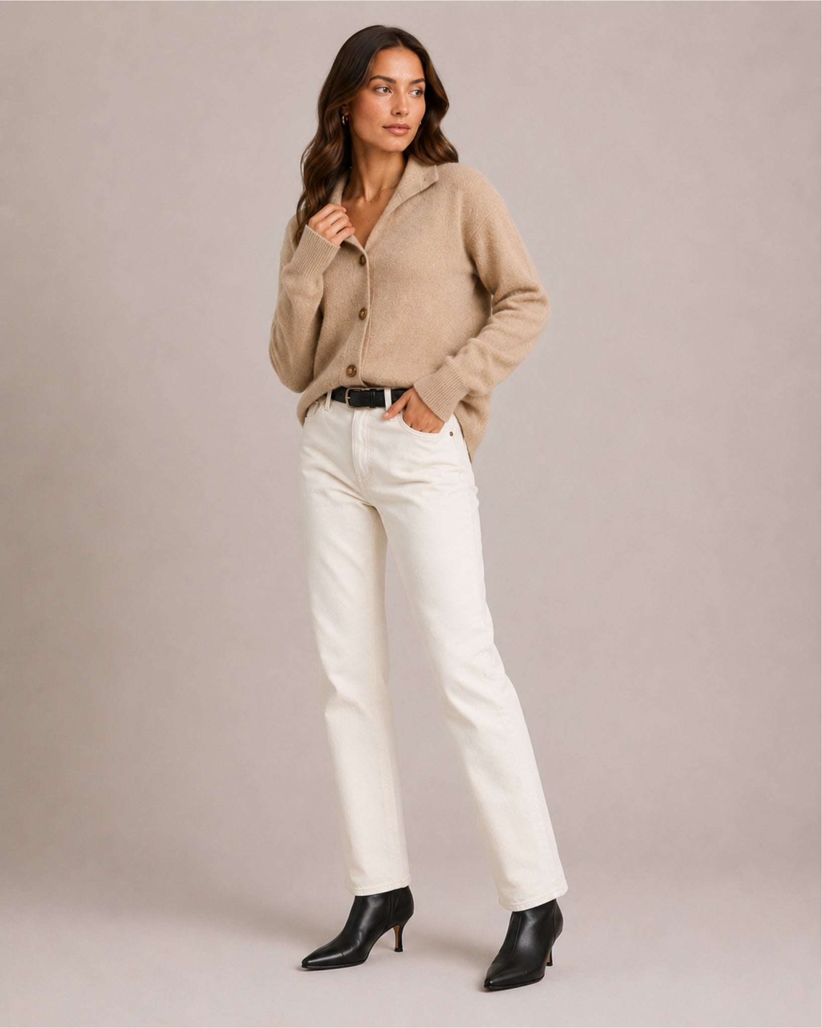 Women's Button-Up Knitted Cardigan with Collar