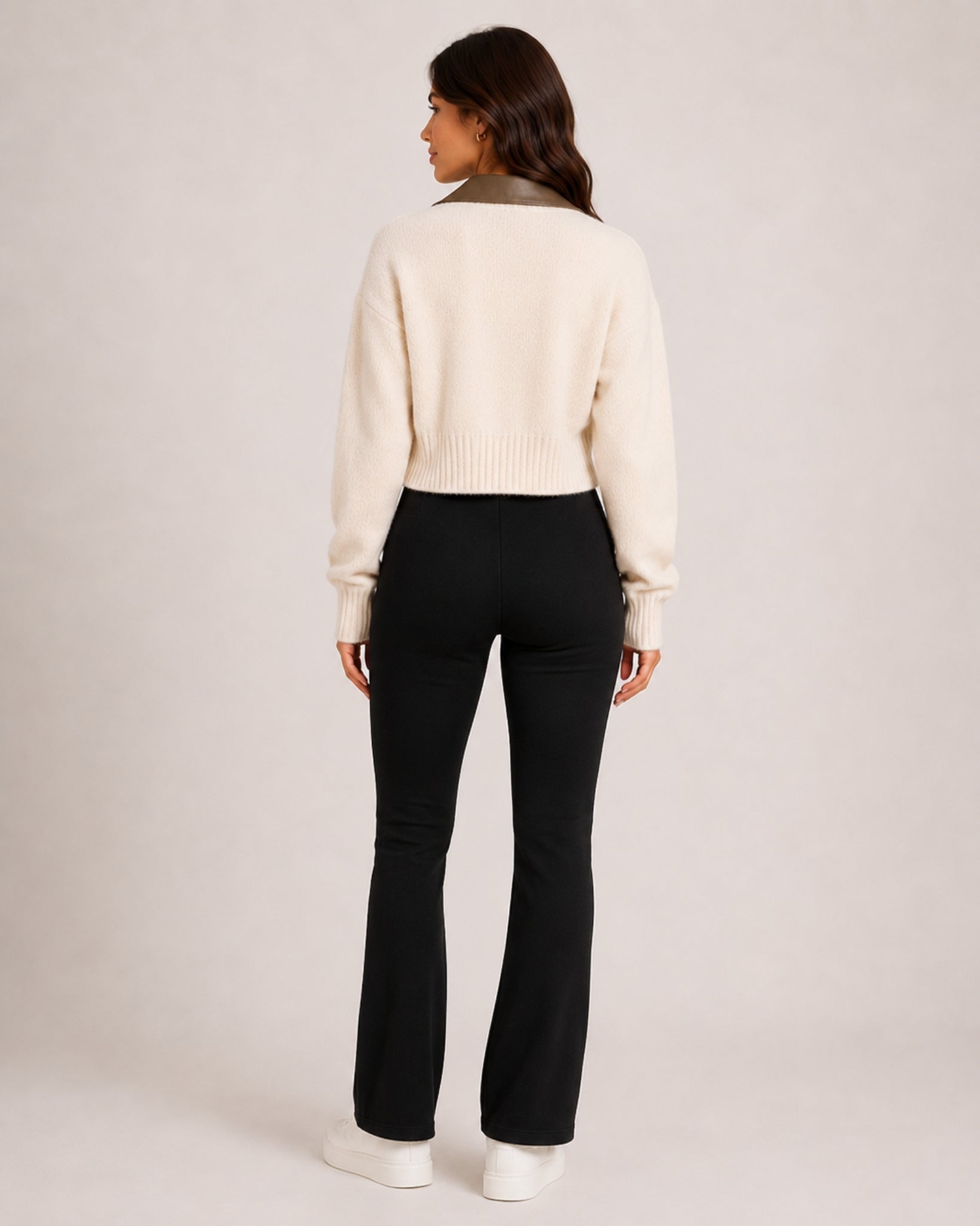 Women's Cropped Zip-Up Cardigan with Contrast Collar
