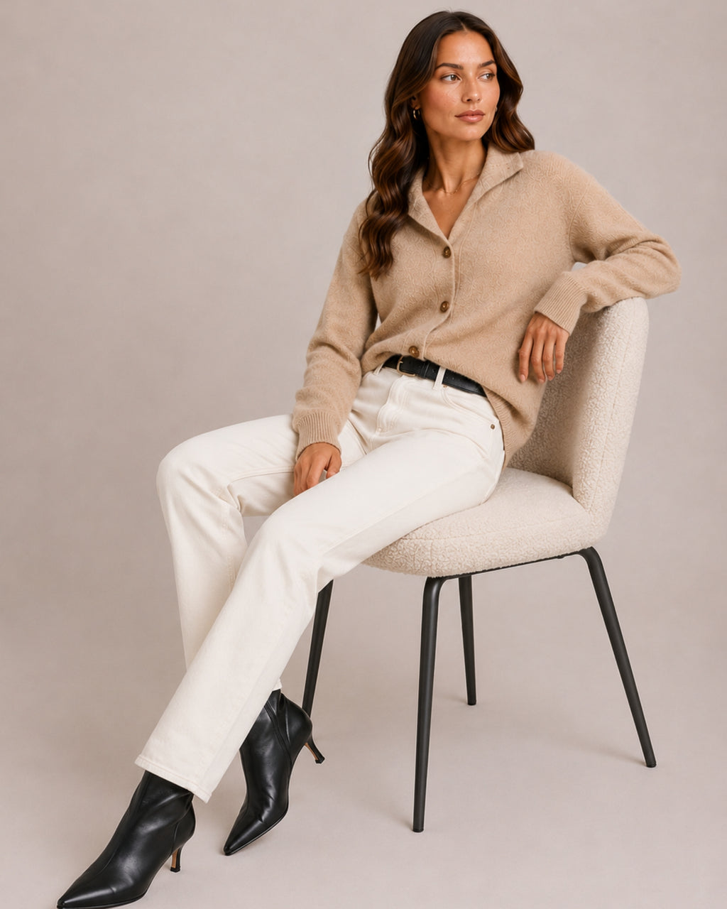Women's Button-Up Knitted Cardigan with Collar