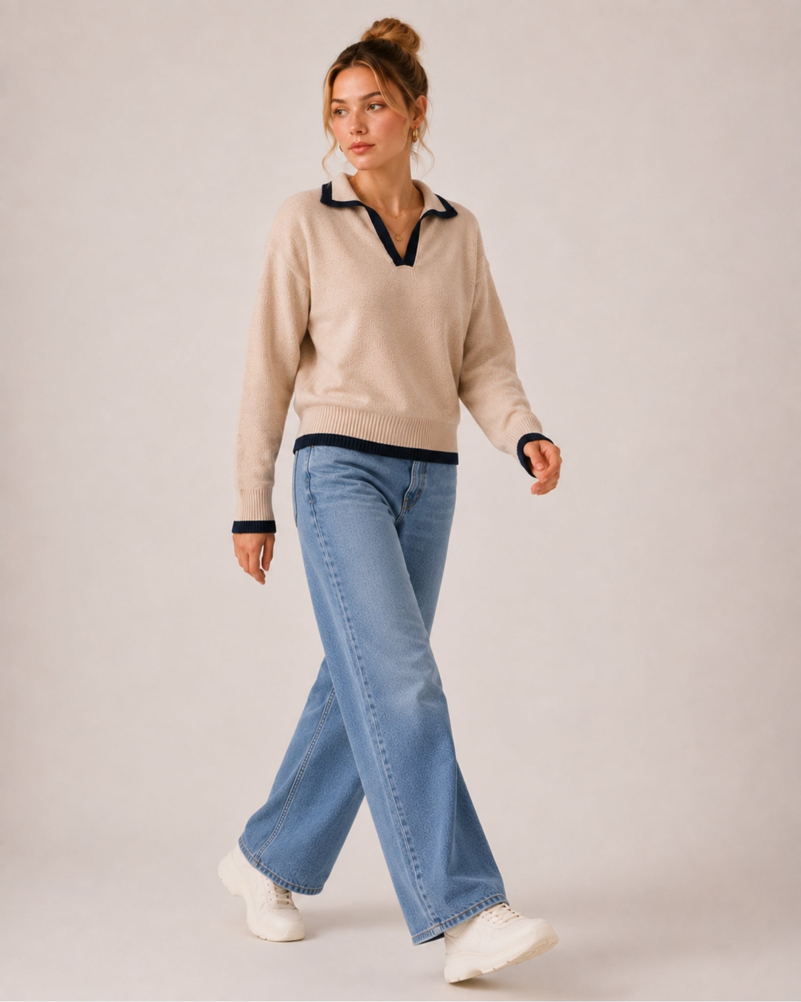 Women's V Neck Collared Knitted Jumper