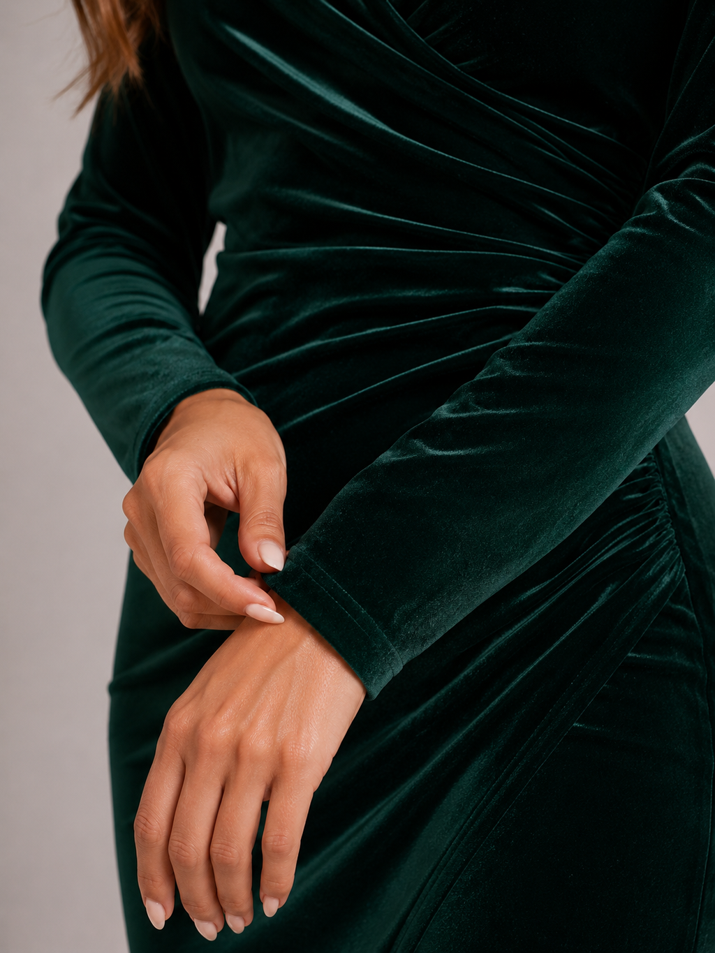 Women's Green Velvet Wrap Long Sleeve Midi Dress