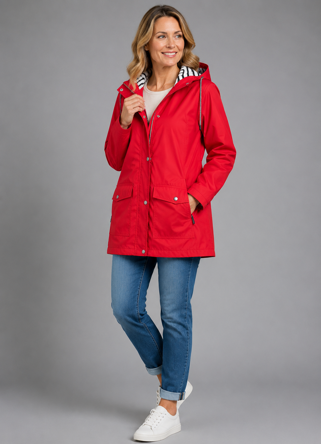 Women's Lightweight Hooded Showerproof Waterproof Jacket